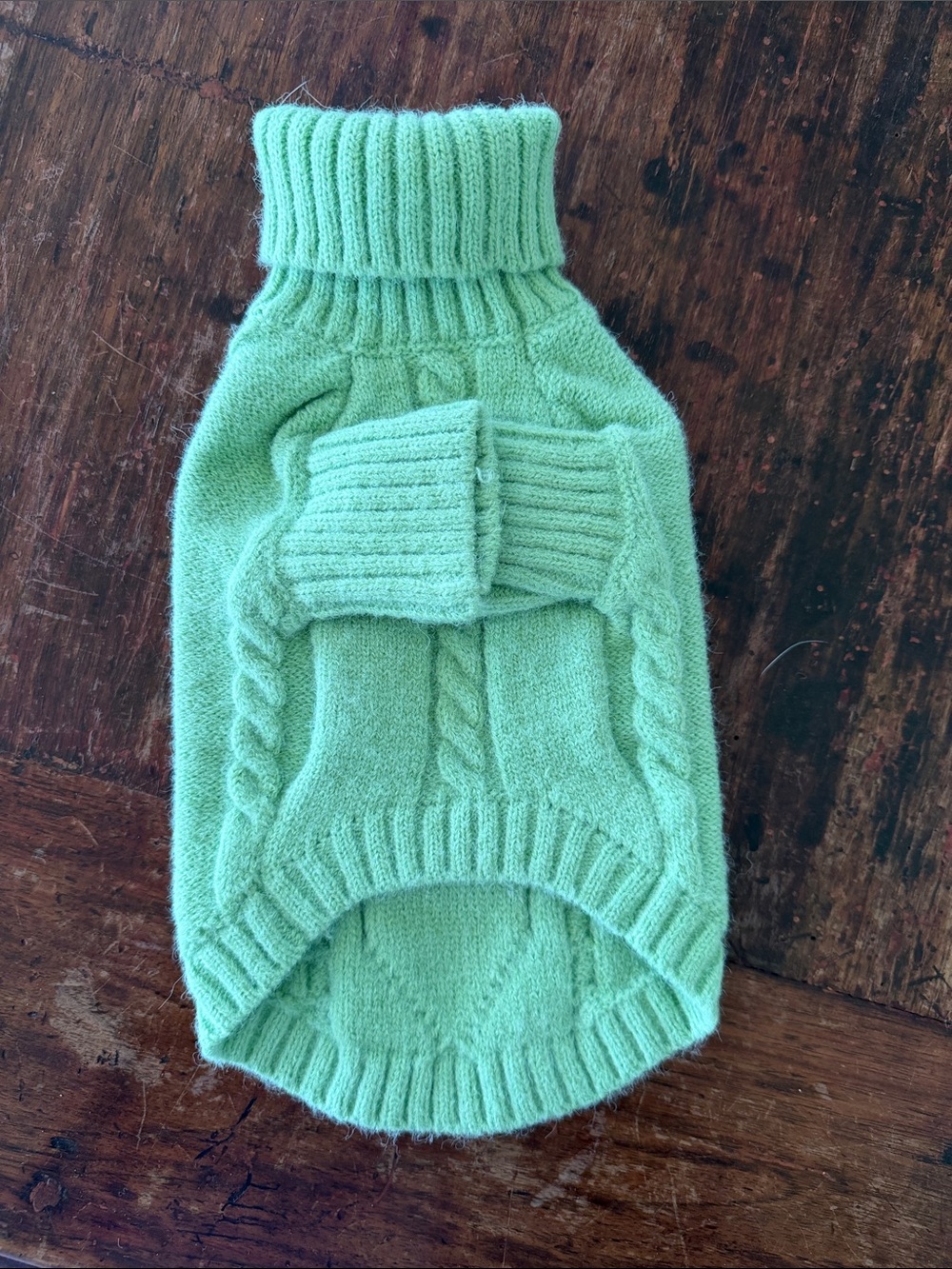 🐶 Adorable brand new Cable Knit Pet Sweater in Mint Green🐶